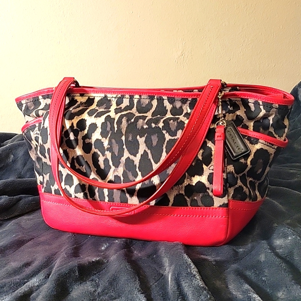 Coach Park ocelot/leopard Carrie Bag